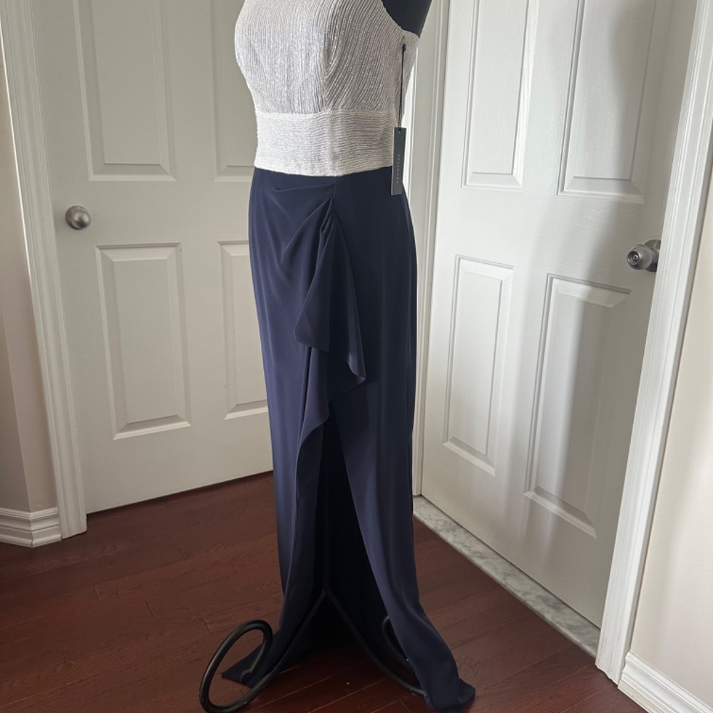 Frascara New gown - Picture 3 of 7